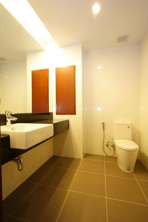 Kalim Beach Place Patong Екстер'єр фото